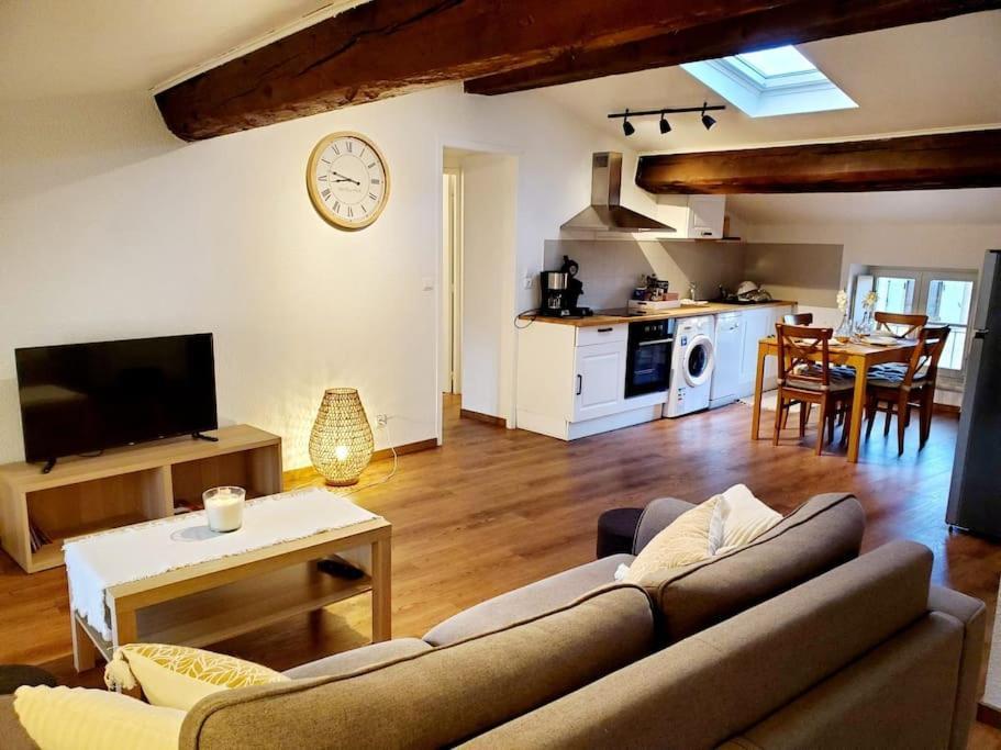 Appartement Chaleureux Au Pied De La Cite Avec Parking Carcassonne Exterior foto