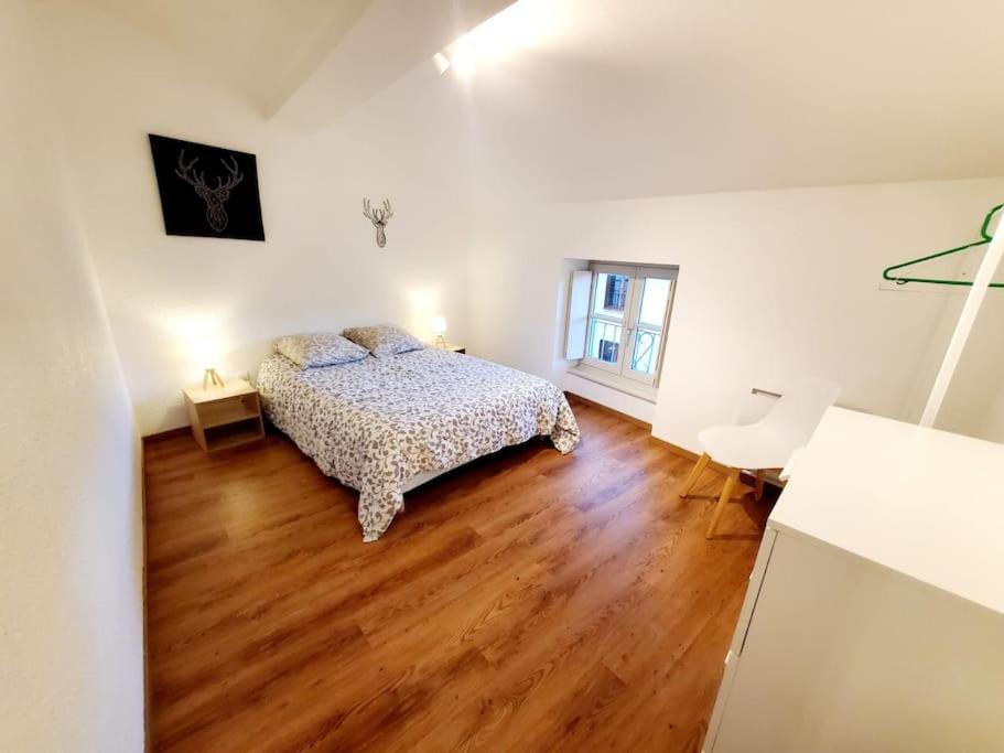 Appartement Chaleureux Au Pied De La Cite Avec Parking Carcassonne Exterior foto